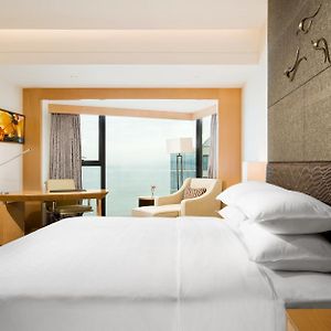 Premier Seaview King Room High Floor